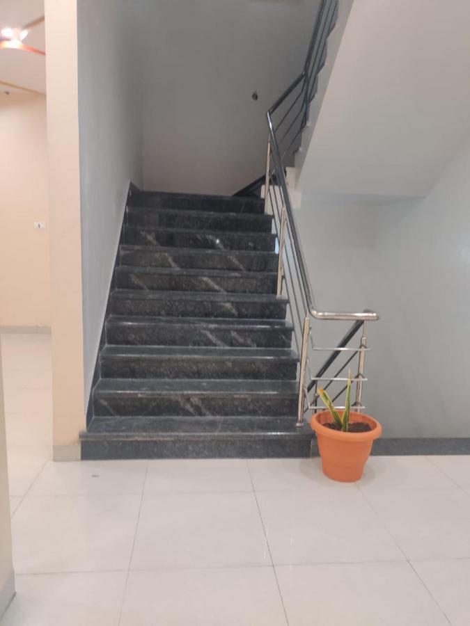 Hotel Hariram Tower Wardha Ngoại thất bức ảnh