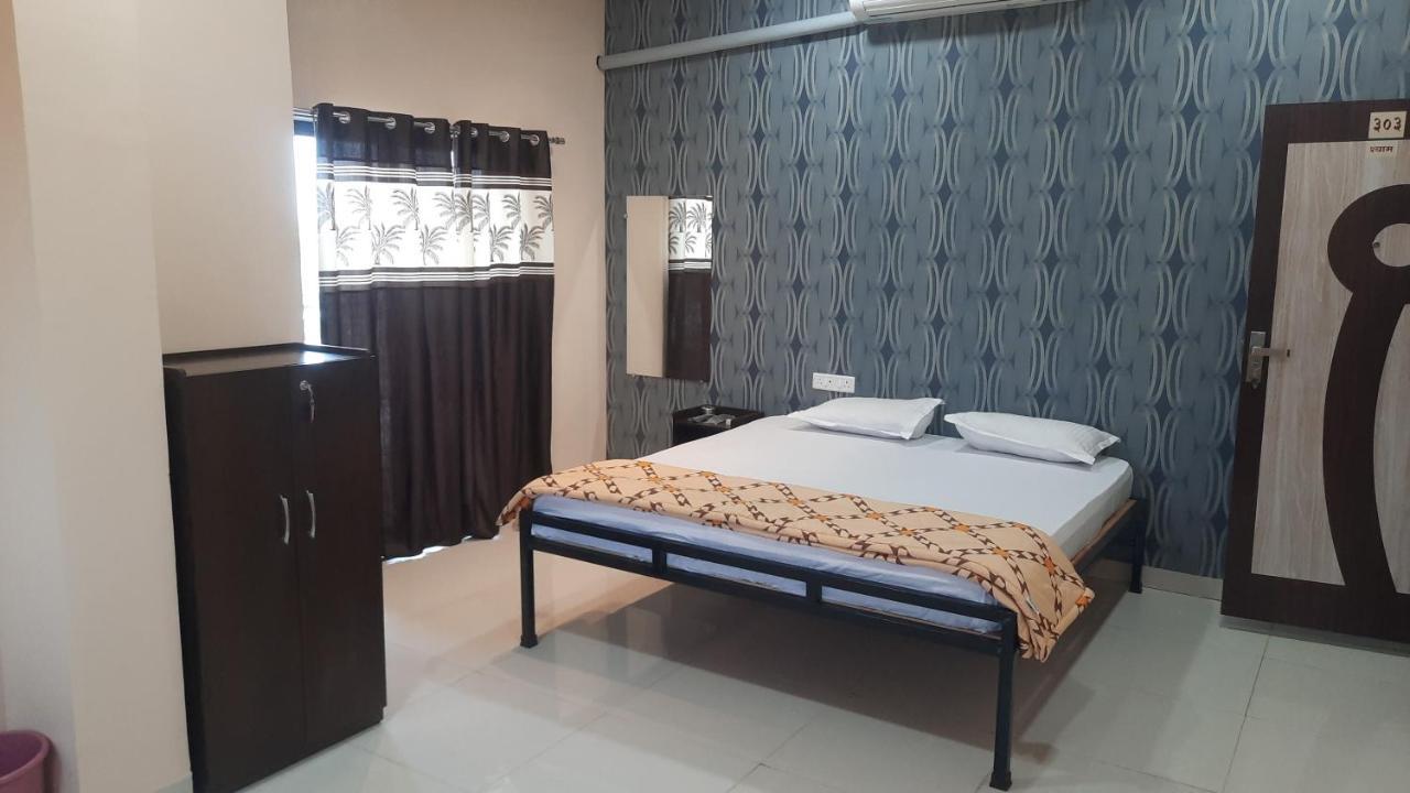 Hotel Hariram Tower Wardha Ngoại thất bức ảnh