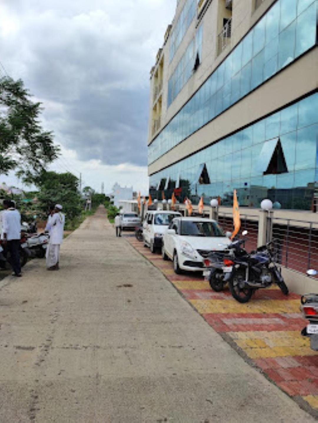Hotel Hariram Tower Wardha Ngoại thất bức ảnh